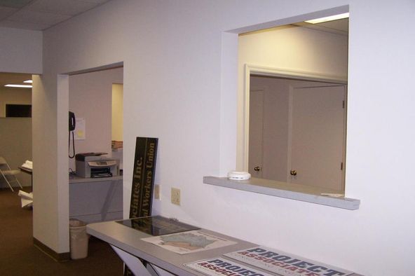 McGhee Tyson Office Plaza: 269 Cusick Rd./186 Airport Plaza, Alcoa, TN 37701